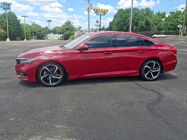 Used 2019 Honda Accord Sport image 8