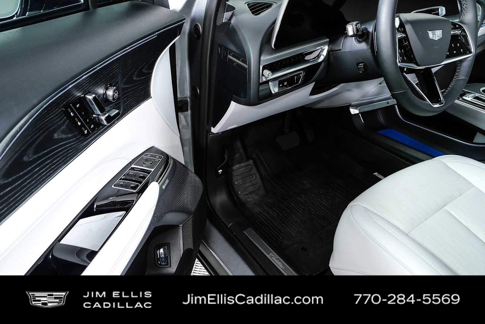 Used 2024 Cadillac Lyriq Sport w/ LPO, Floor Liner Package AWD/4WD image 8