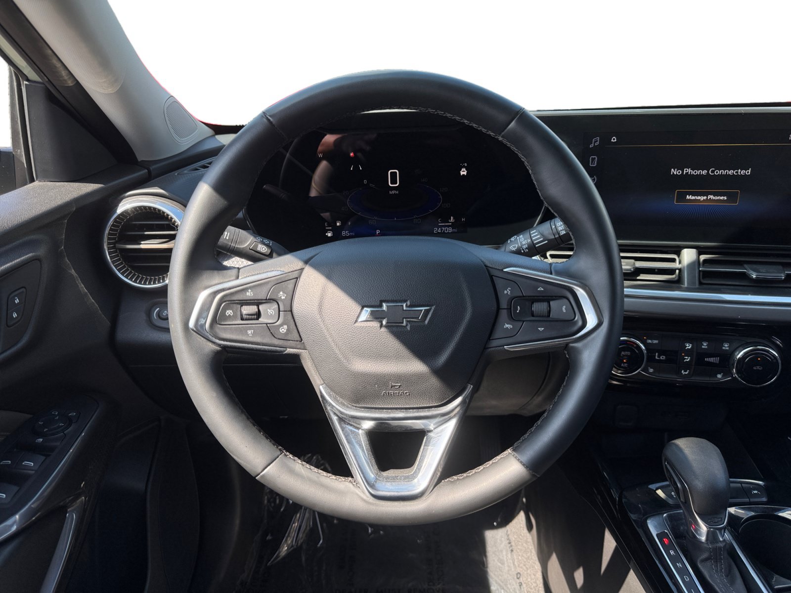 Used 2025 Chevrolet Trax ACTIV w/ Driver Confidence Package FWD image 12