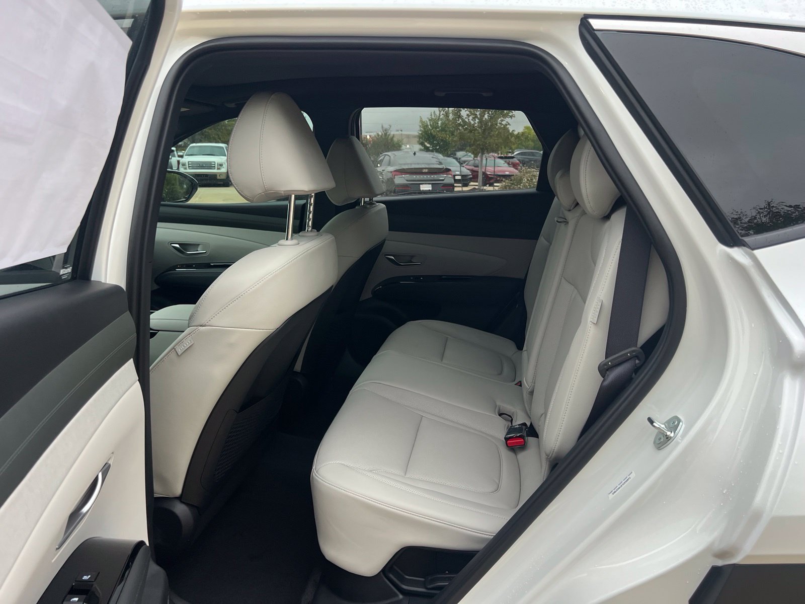 New 2026 Hyundai Tucson Limited w/ Tow & Go Package AWD/4WD image 17