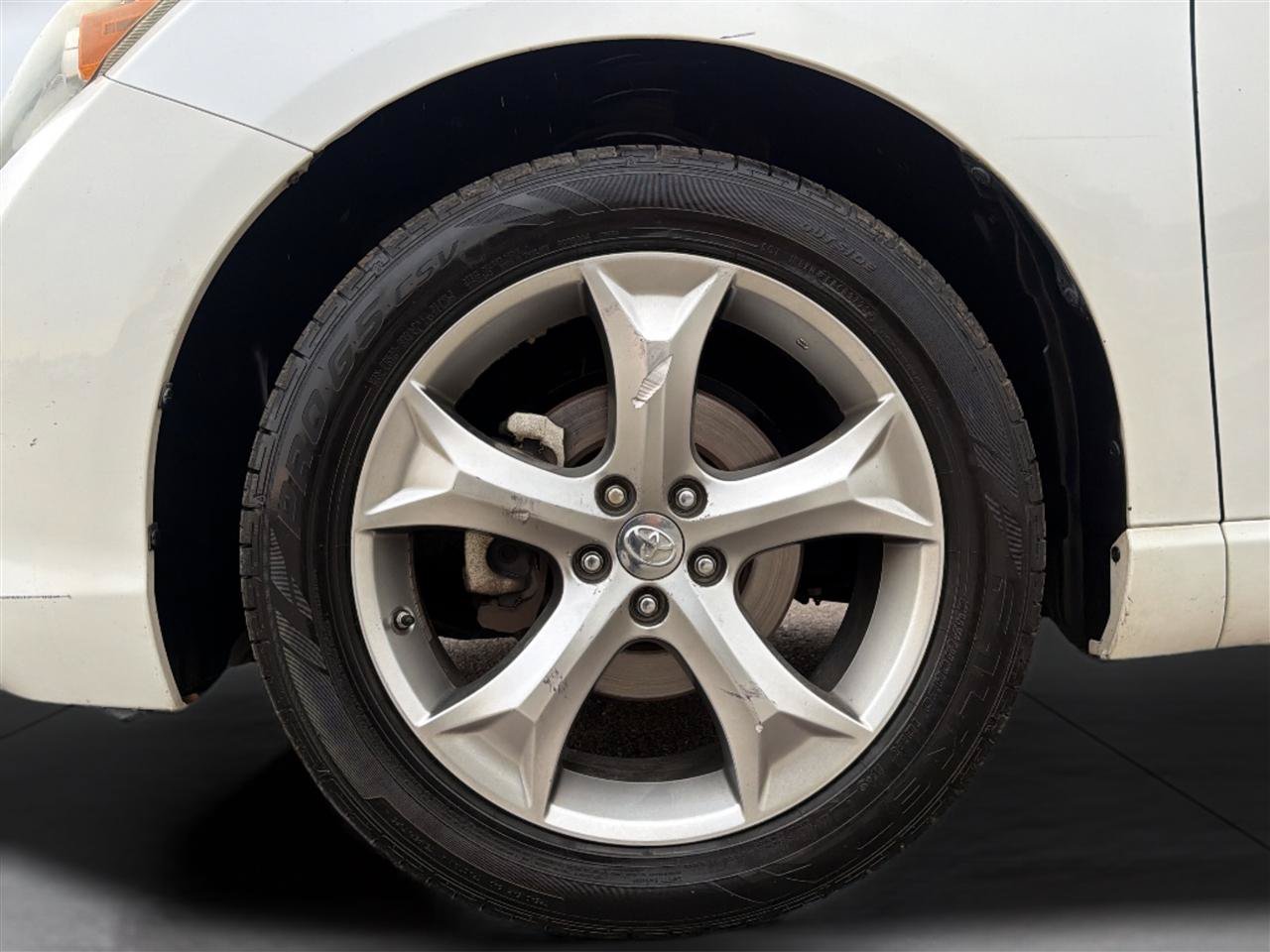 Used 2015 Toyota Venza XLE AWD/4WD image 29