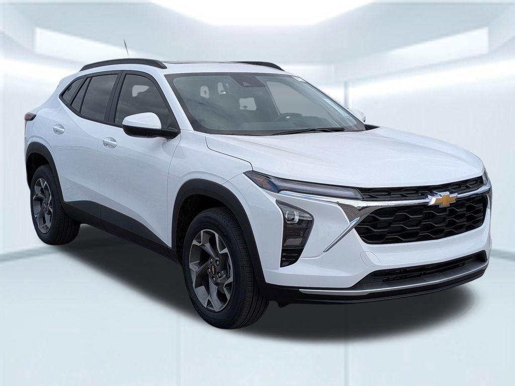 New 2026 Chevrolet Trax LT w/ Sunroof Package FWD image 8