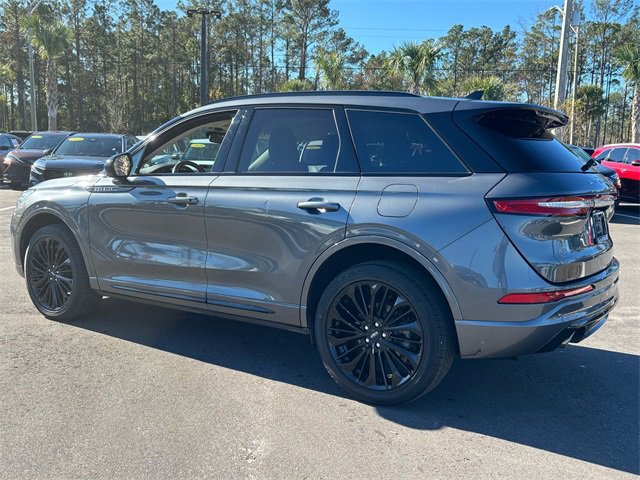 Used 2023 Lincoln Corsair Reserve w/ Jet Appearance Package image 4