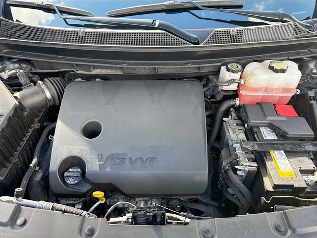 Used 2023 Chevrolet Traverse LS image 29