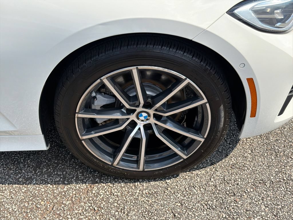 Used 2022 BMW 330i Sedan w/ Driving Assistance Package RWD image 12