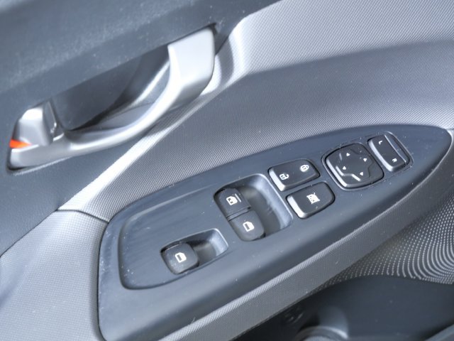Used 2020 Hyundai Veloster 2.0 FWD image 18