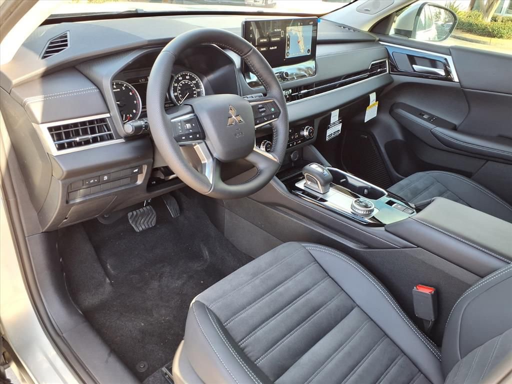 Used 2026 Mitsubishi Outlander SE AWD/4WD image 12