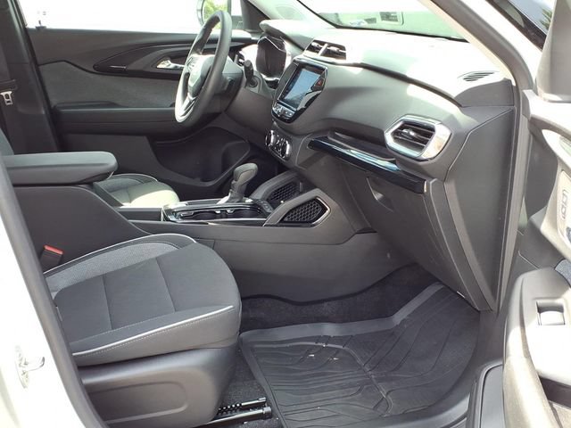 Used 2023 Chevrolet TrailBlazer LT w/ Convenience Package FWD image 21