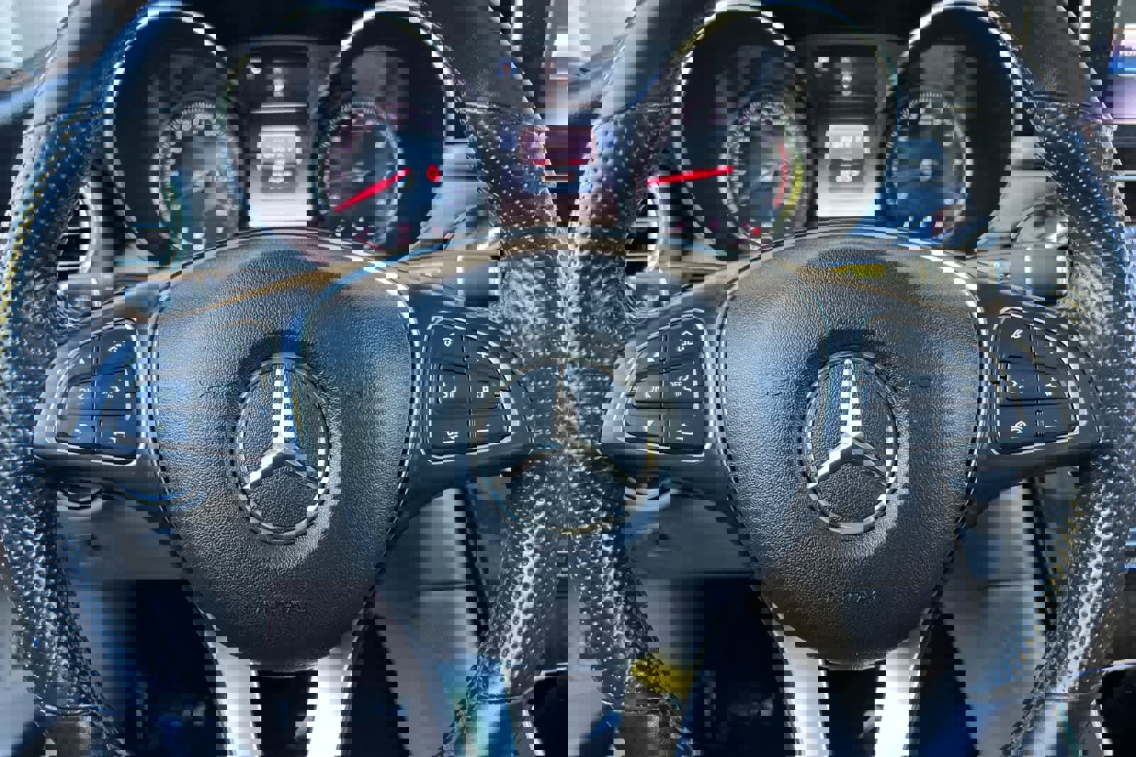 Used 2019 Mercedes-Benz GLC 300 4MATIC image 26