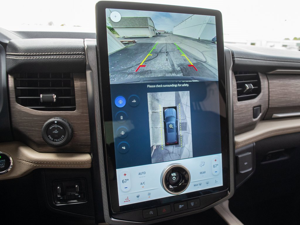 Used 2024 Ford Expedition Limited image 26