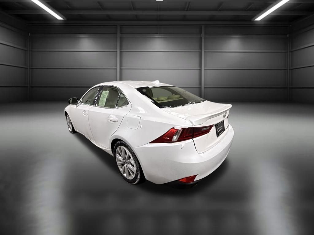 Used 2016 Lexus IS 300 AWD image 3