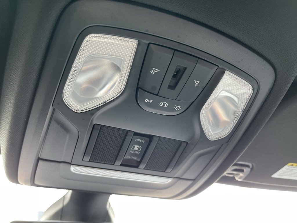 Used 2021 RAM 1500 Lone Star image 24