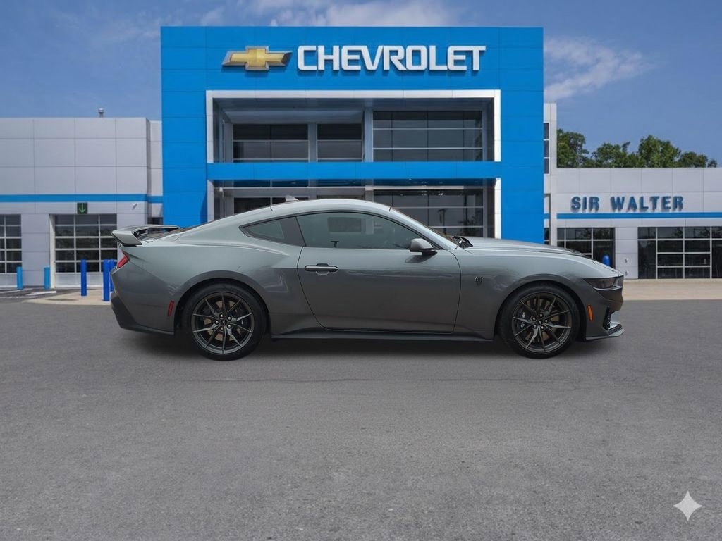 Used 2025 Ford Mustang Dark Horse image 7