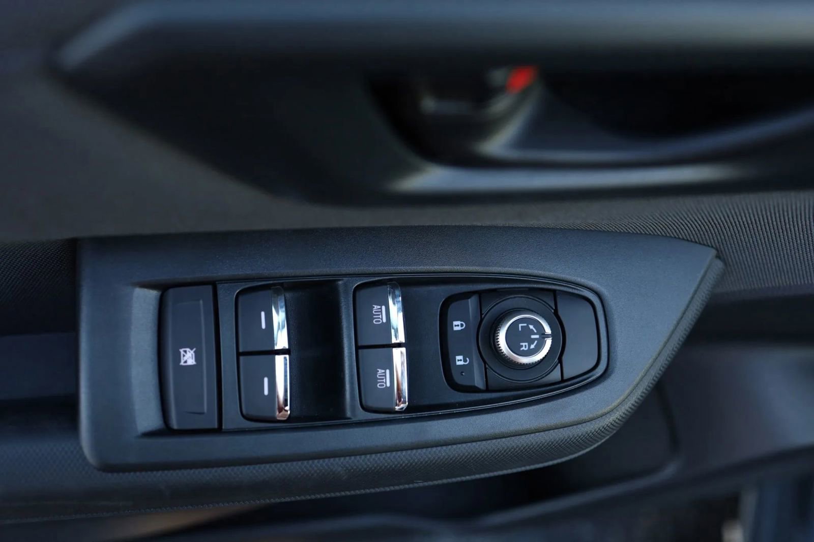 Used 2025 Subaru Forester Premium w/ Convenience Package #1 image 12