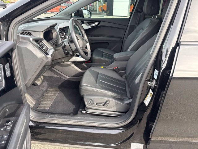 Used 2024 Audi Q4 e-tron Premium Plus AWD/4WD image 8