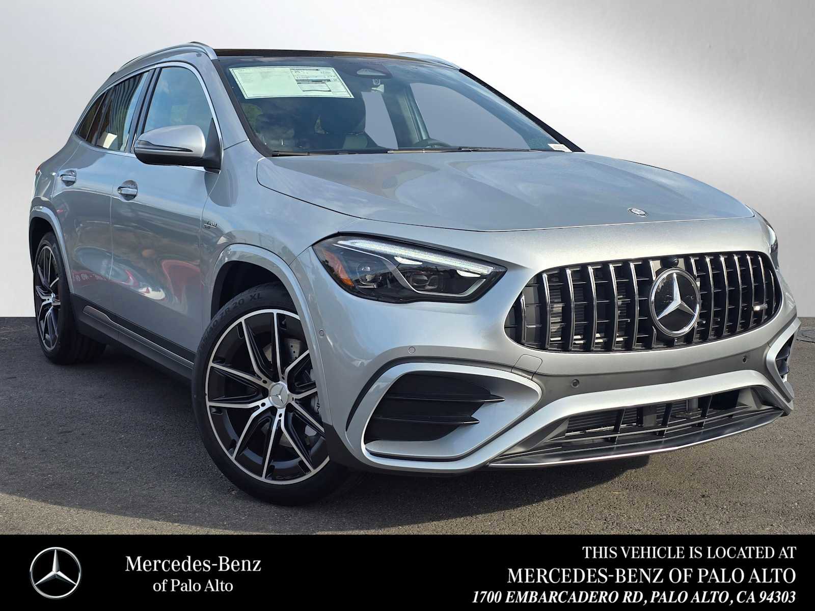 New 2026 Mercedes-Benz GLA 35 AMG 4MATIC image 1