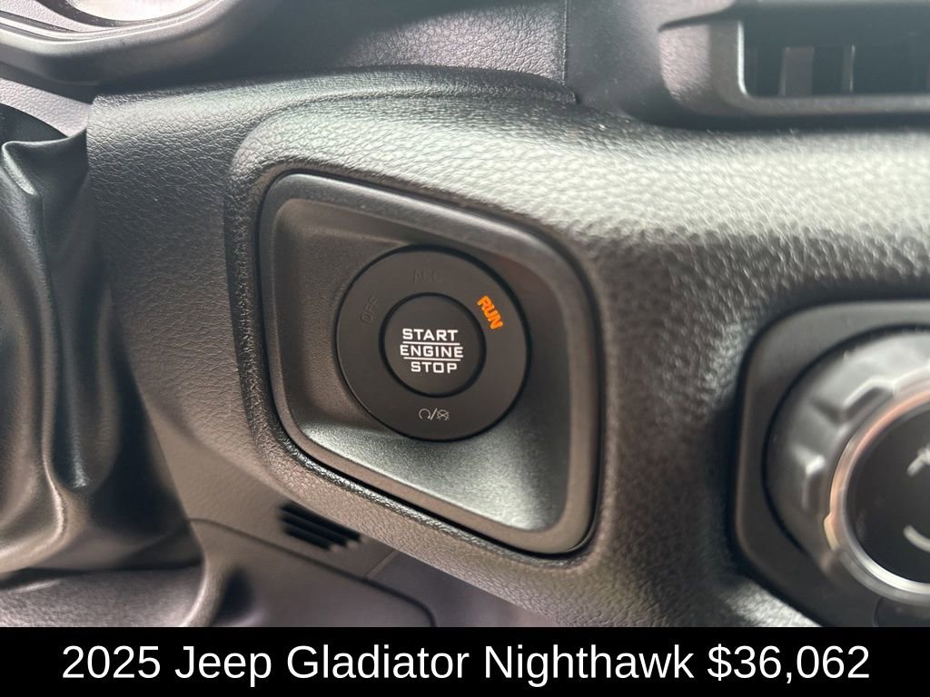 Used 2025 Jeep Gladiator Sport image 22