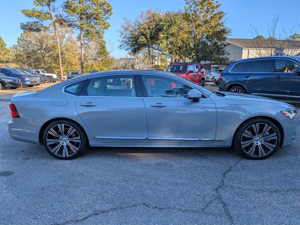 Used 2025 Volvo S90 B6 Plus image 3