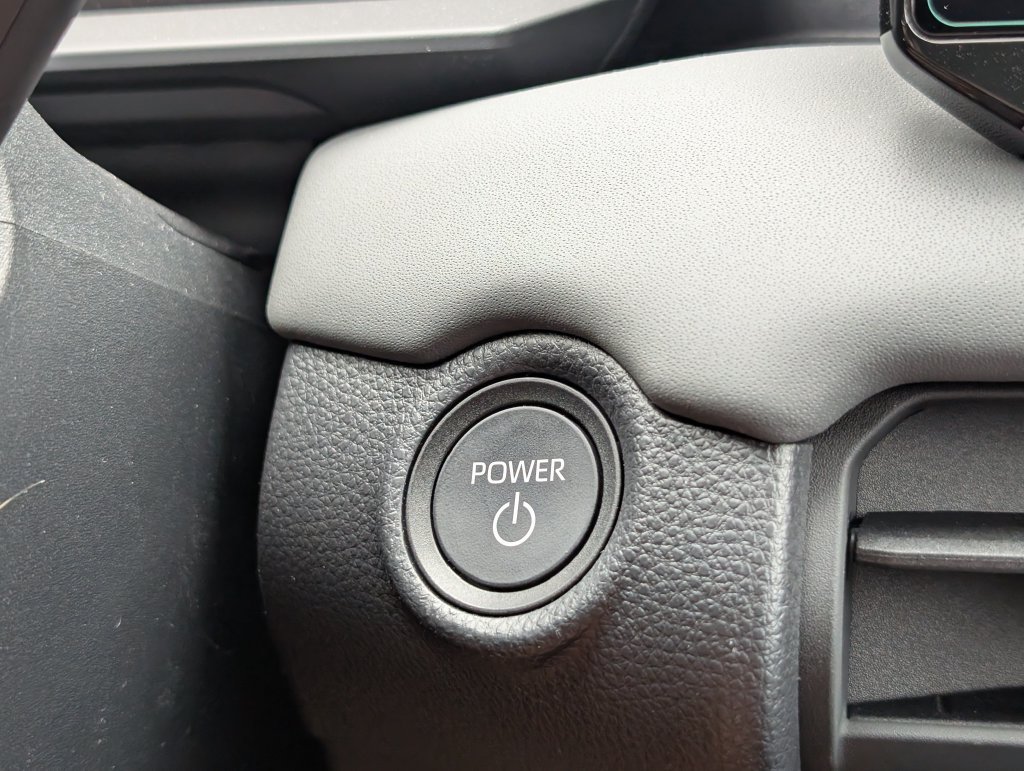 Used 2026 Toyota RAV4 XSE w/ Panoramic Sun Roof Package AWD/4WD image 19