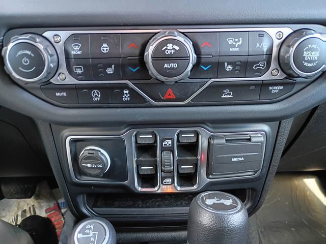 Used 2024 Jeep Wrangler Unlimited Sahara AWD/4WD image 16