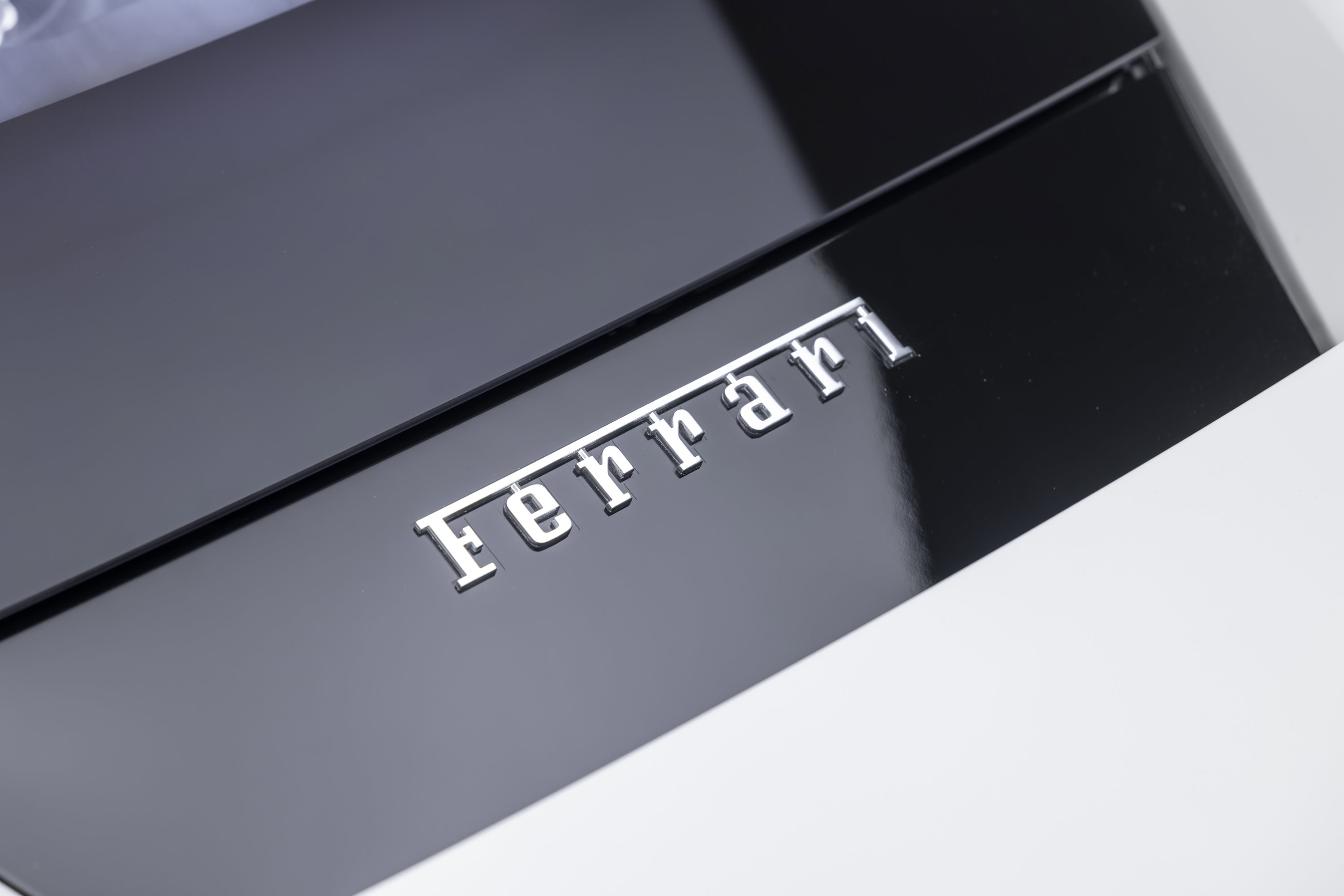 Certified 2022 Ferrari F8 Tributo RWD image 35