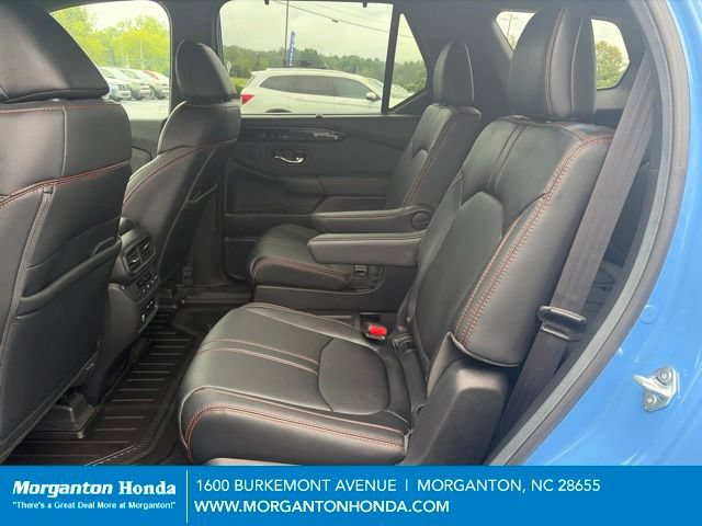 Used 2025 Honda Pilot TrailSport image 15