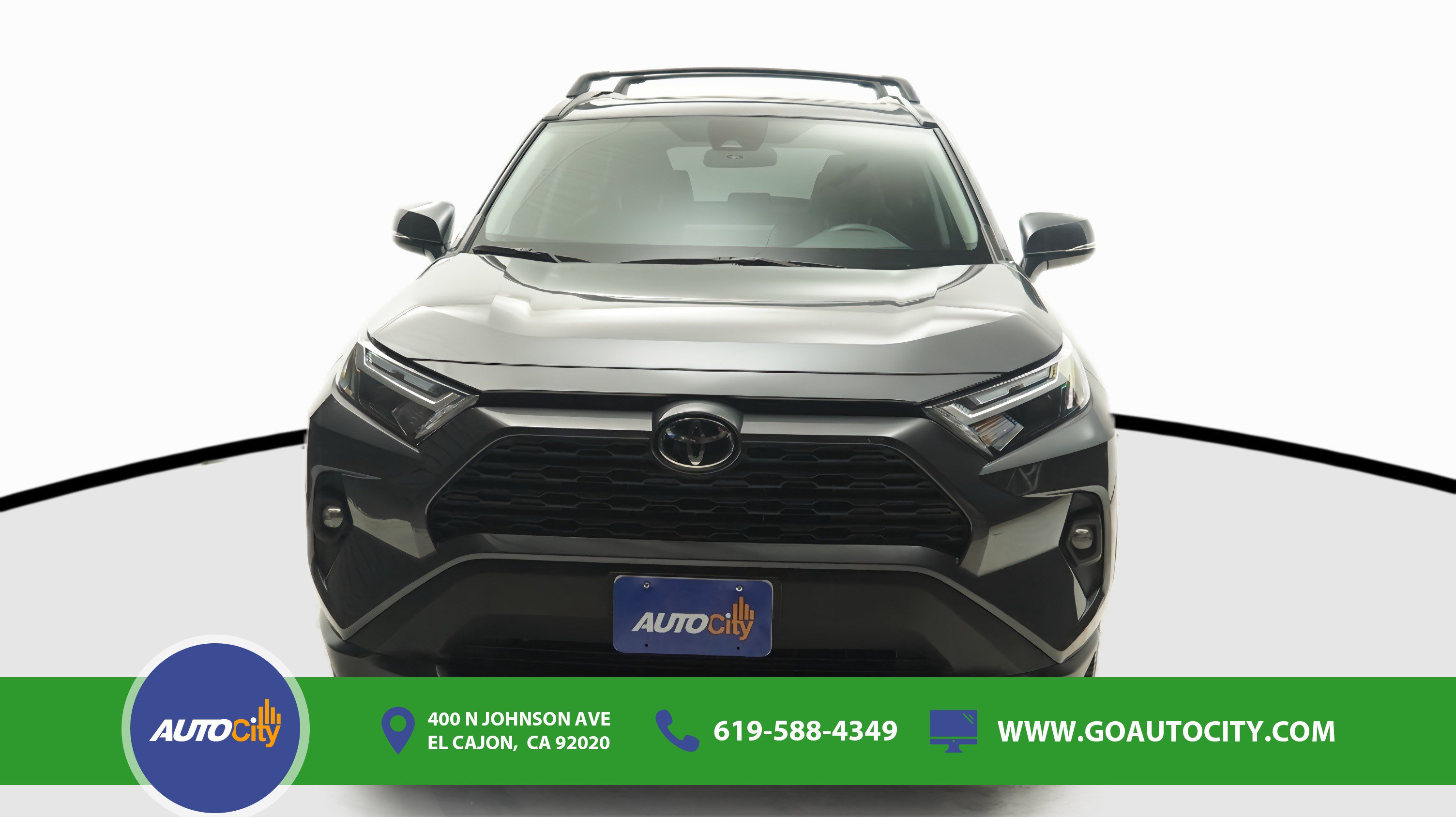 Used 2022 Toyota RAV4 XLE Premium FWD image 4