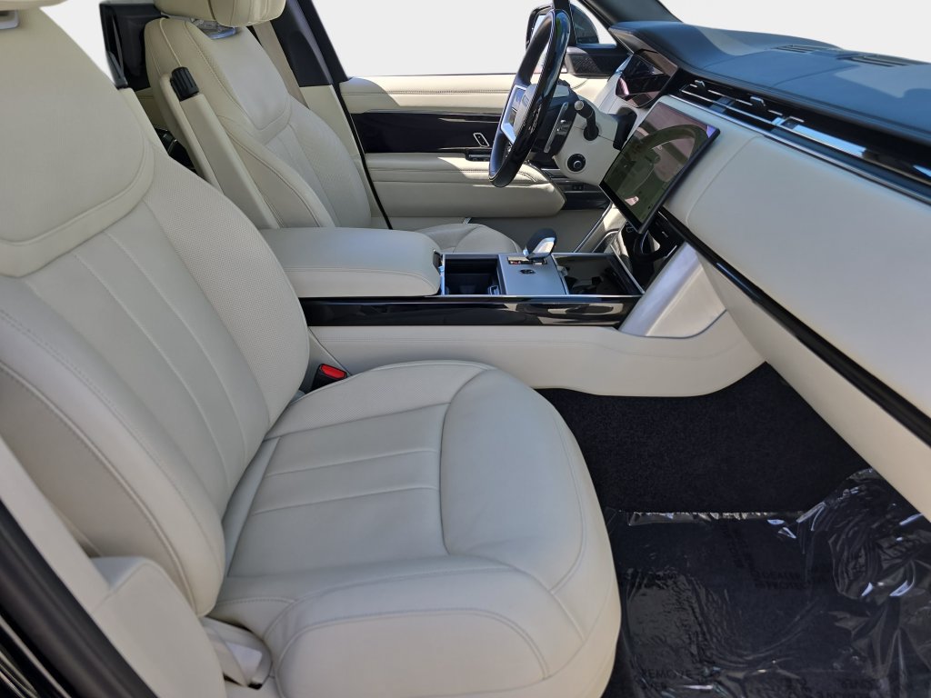 Used 2024 Land Rover Range Rover Autobiography AWD/4WD image 10