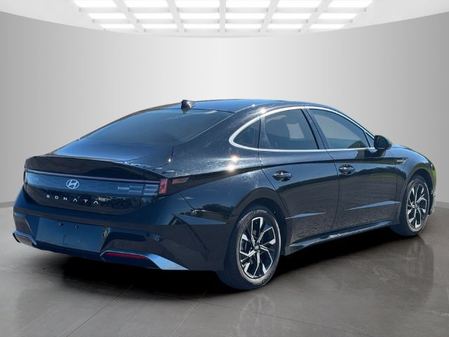 Used 2024 Hyundai Sonata SEL FWD image 7