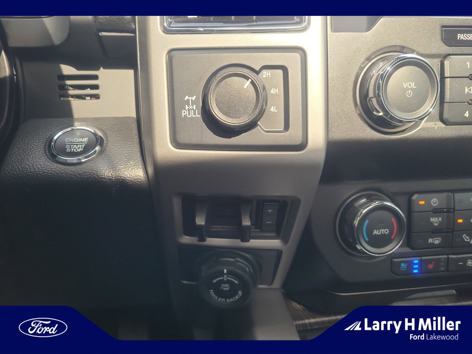 Used 2021 Ford F350 Lariat AWD/4WD image 35