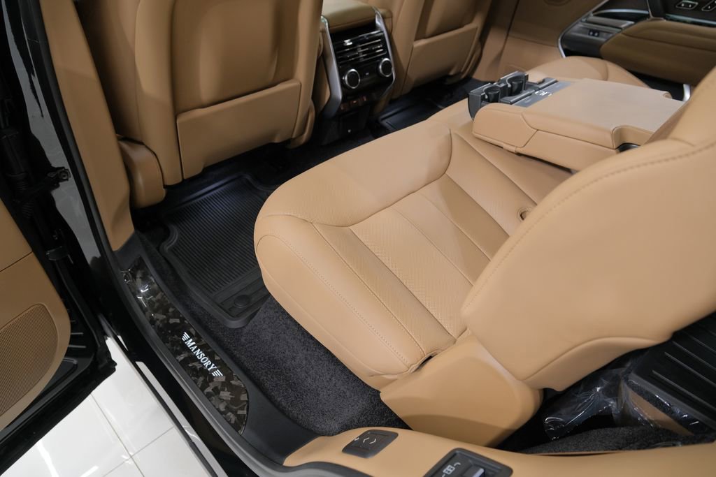 Used 2026 Land Rover Range Rover Long Wheelbase SE image 38