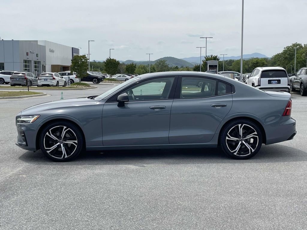 Used 2024 Volvo S60 B5 Core AWD/4WD image 25