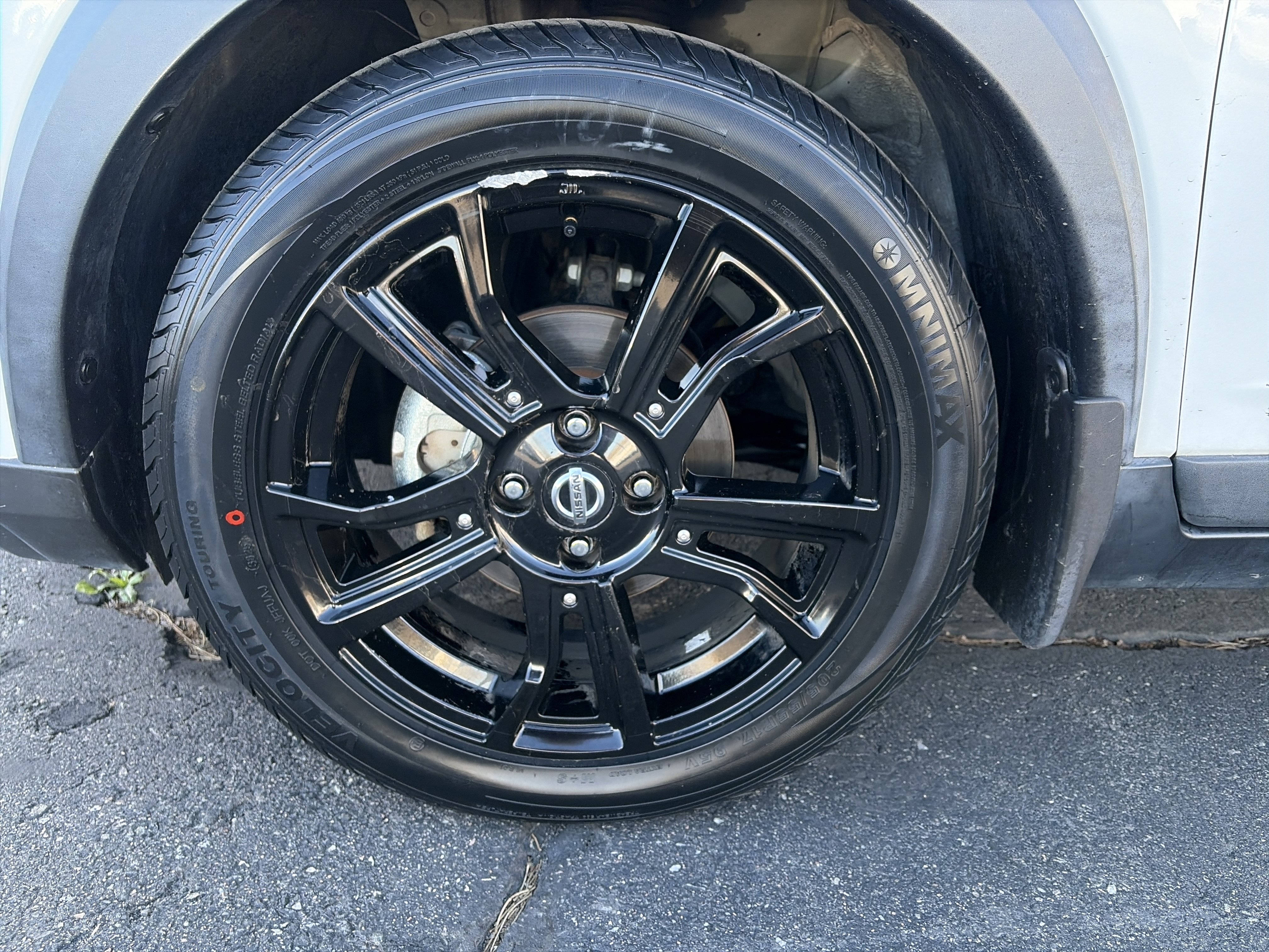 Used 2020 Nissan Kicks SR image 9