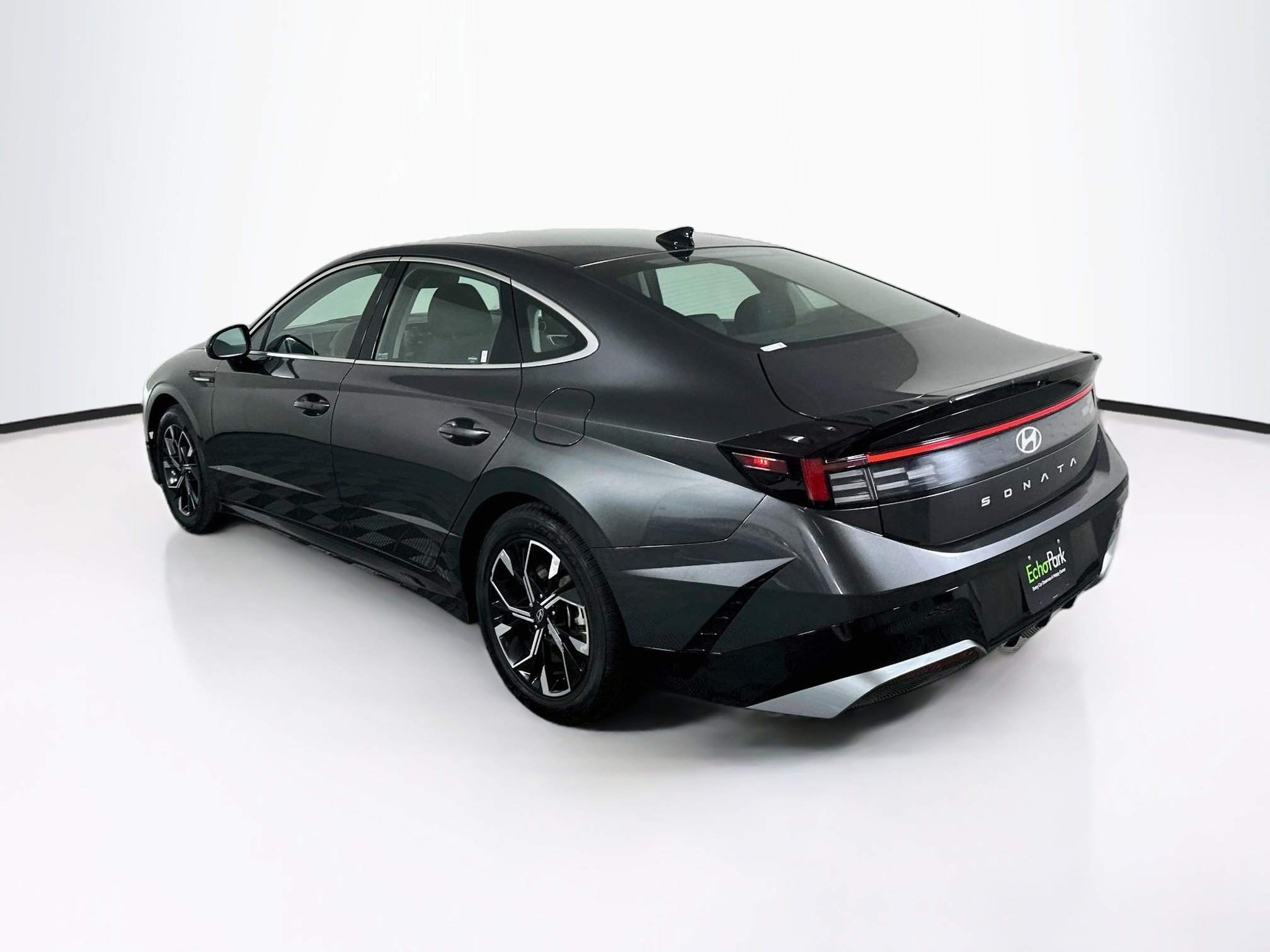 Used 2025 Hyundai Sonata SEL FWD image 5