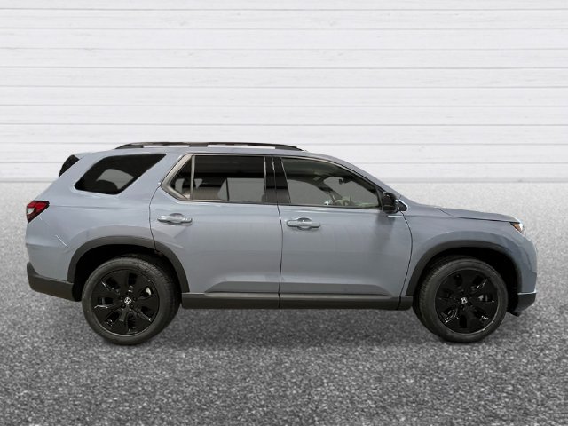 New 2026 Honda Pilot Black Edition image 8