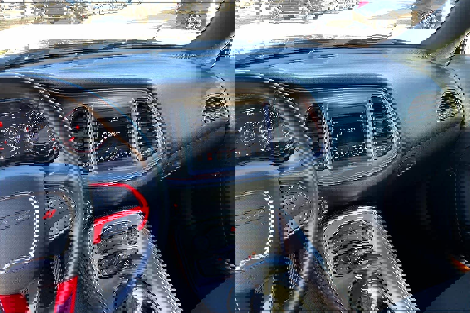 Used 2023 Dodge Challenger SXT image 6