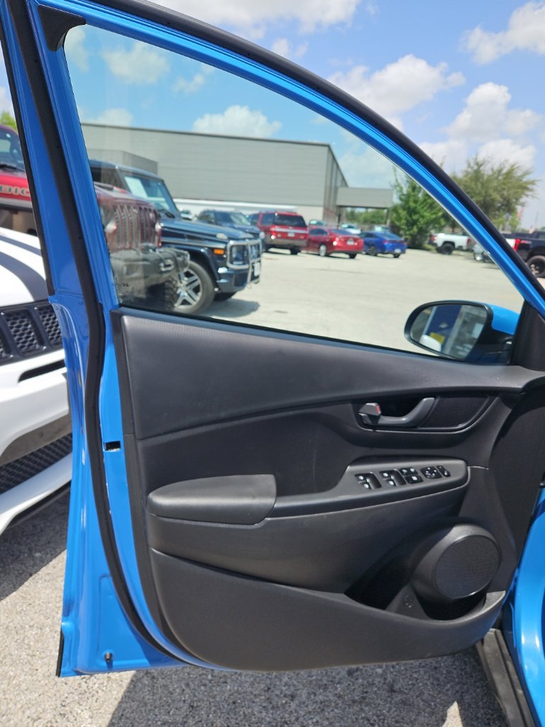 Used 2022 Hyundai Kona SEL AWD/4WD image 10