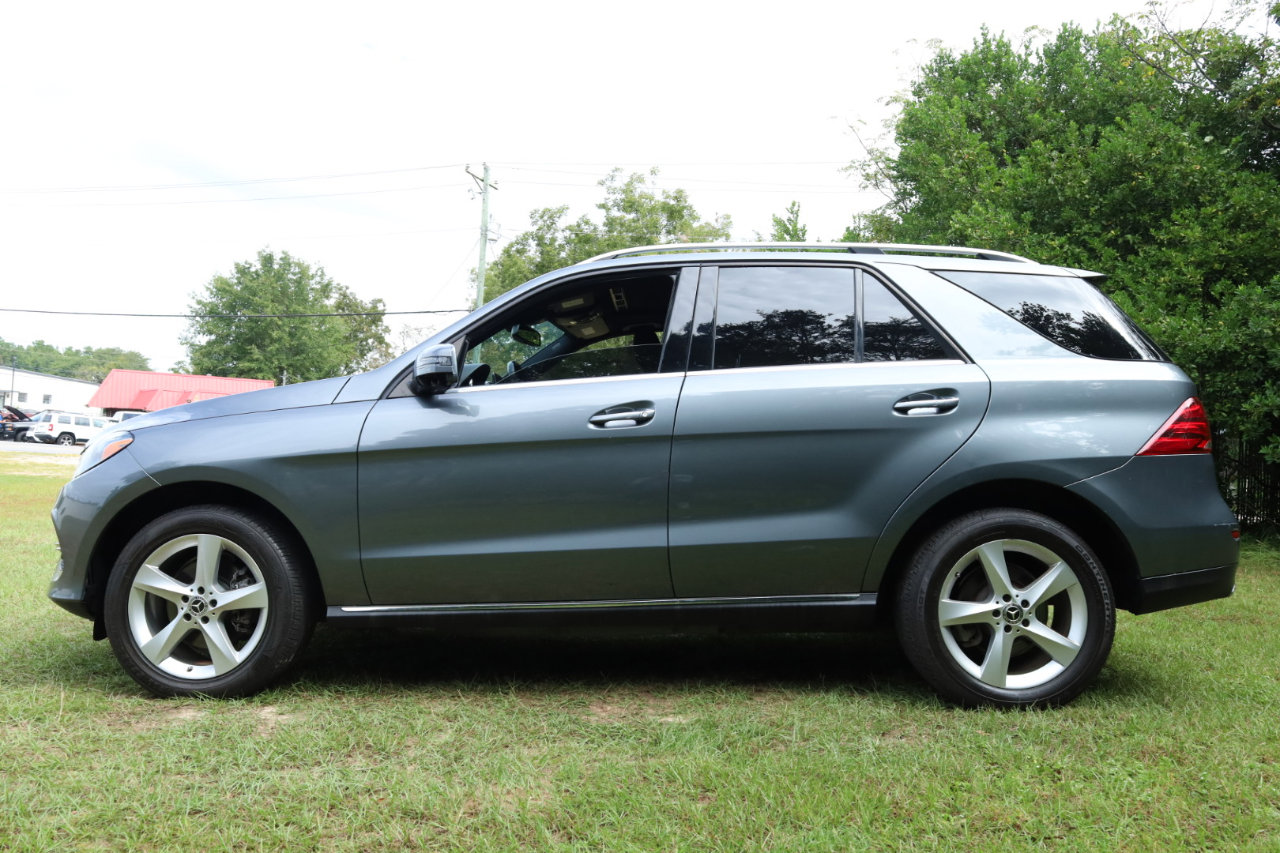 Used 2018 Mercedes-Benz GLE 350 4MATIC image 2
