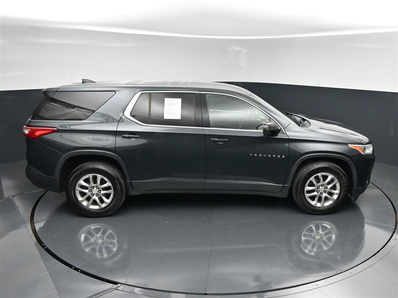 Used 2018 Chevrolet Traverse LS AWD/4WD image 22