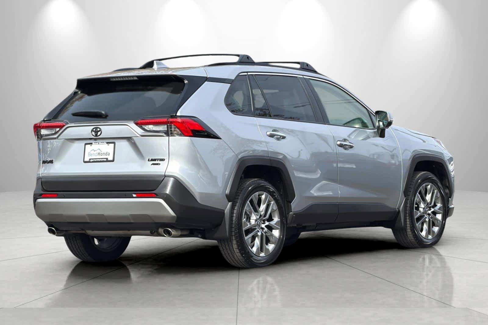 Used 2025 Toyota RAV4 Limited w/ Advanced Technology Package AWD/4WD video 2
