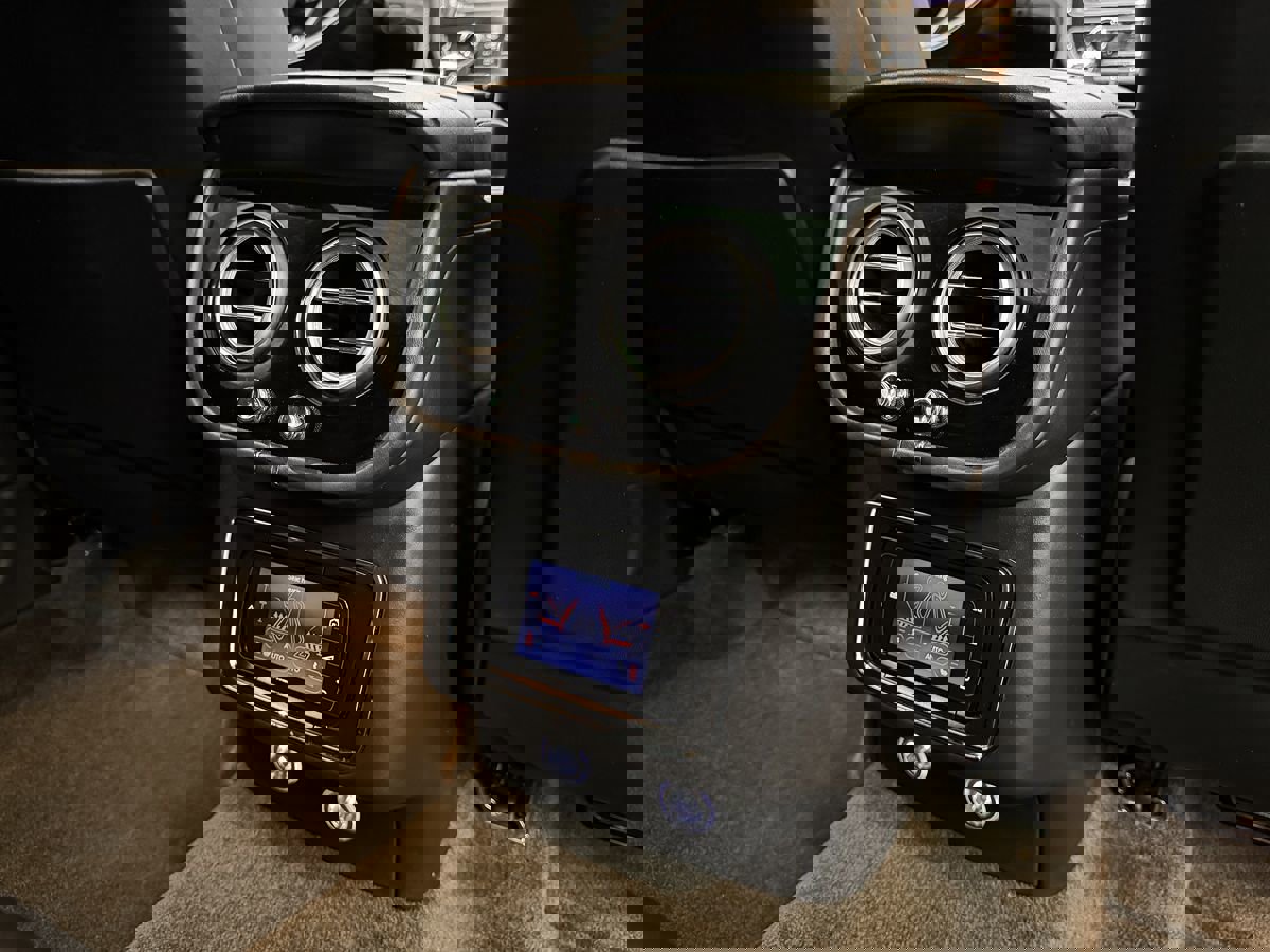 Used 2017 Bentley Bentayga image 33