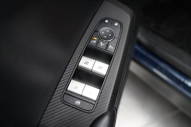 Used 2023 Mitsubishi Outlander SE image 18