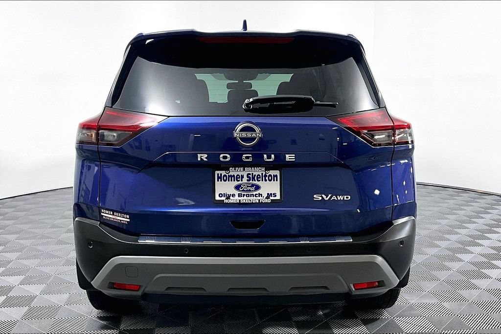Used 2023 Nissan Rogue SV AWD/4WD image 4