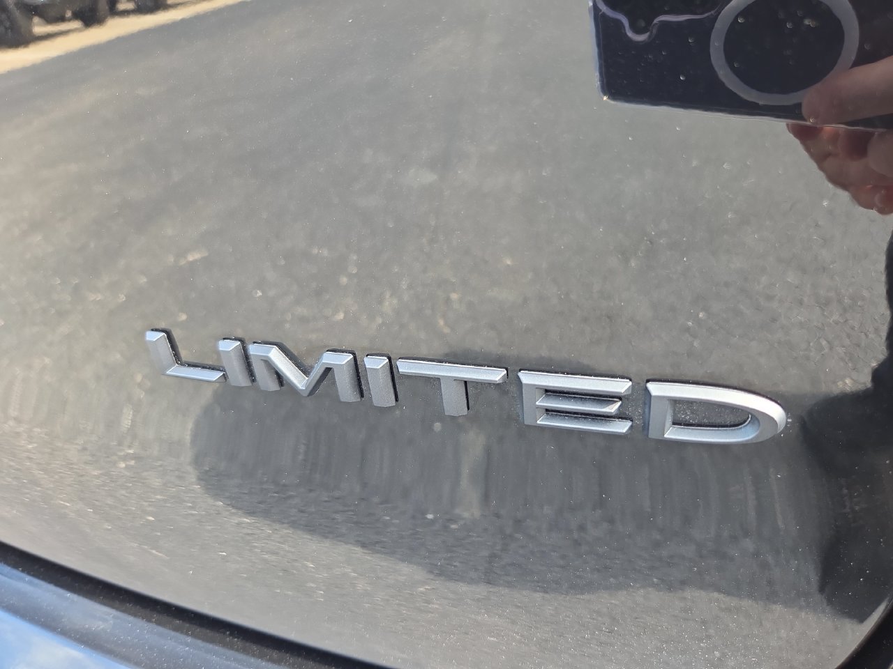 New 2027 Chrysler Pacifica Limited w/ Family Tech Group FWD image 12