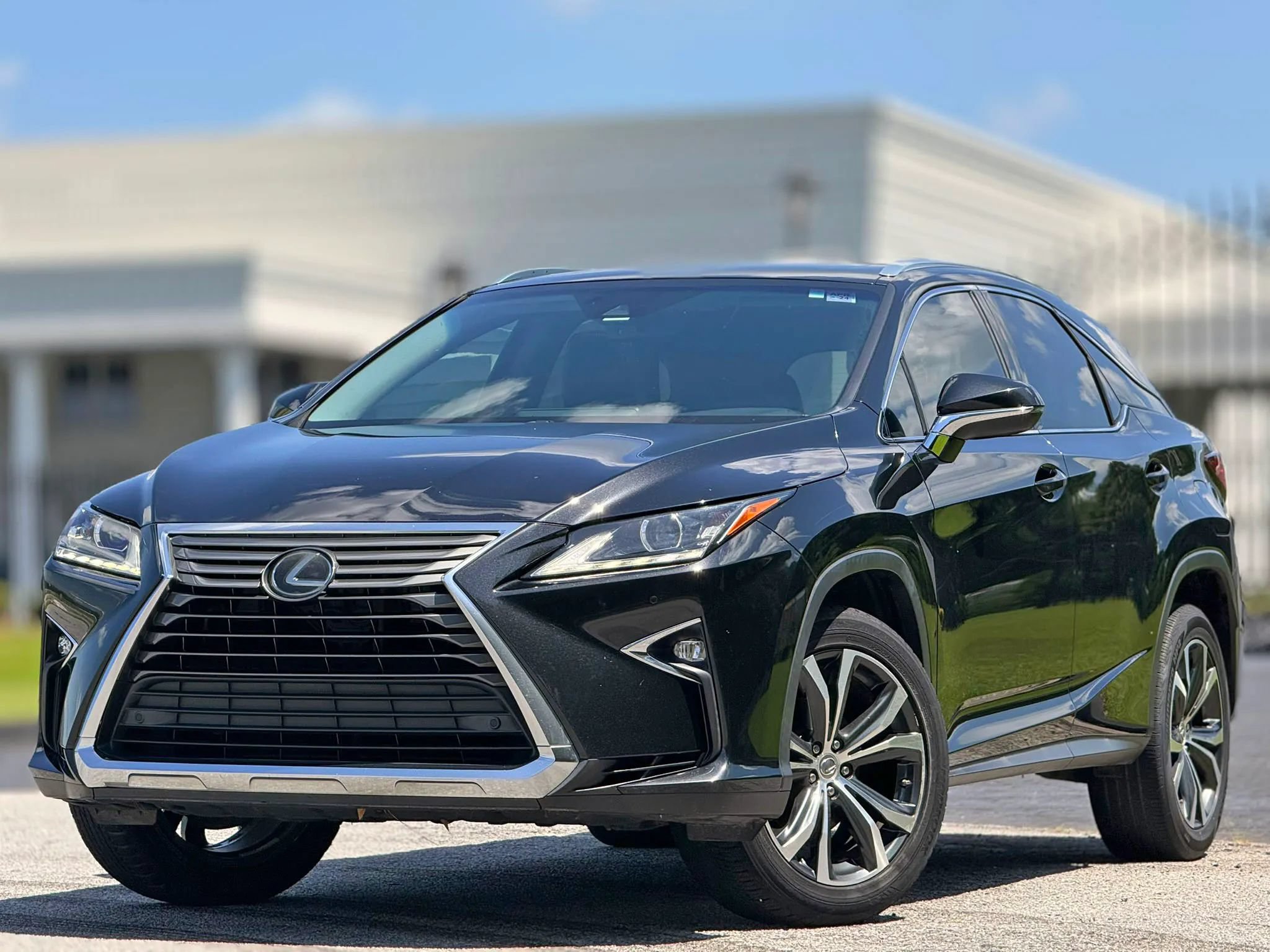 Used 2017 Lexus RX 350 FWD image 2
