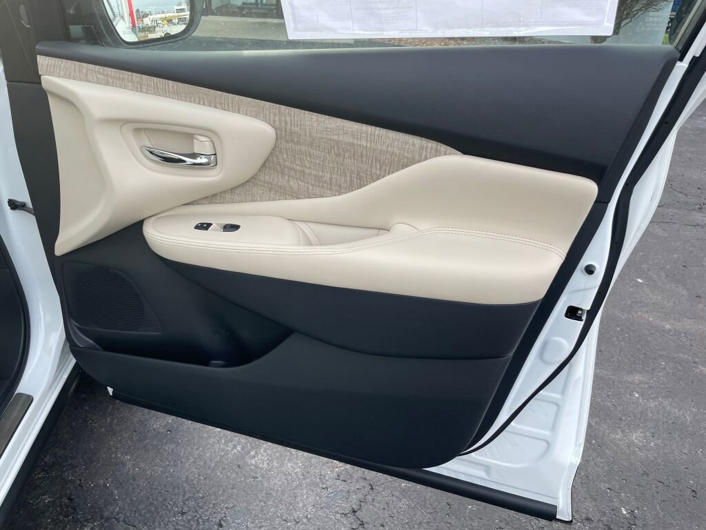 Used 2024 Nissan Murano SL image 21