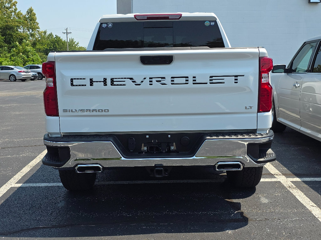 Used 2025 Chevrolet Silverado 1500 LT AWD/4WD image 4