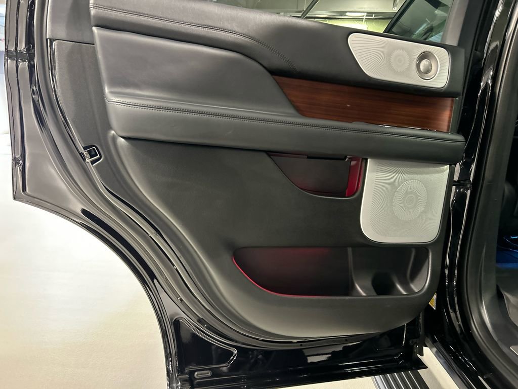 Certified 2023 Lincoln Navigator Reserve image 23