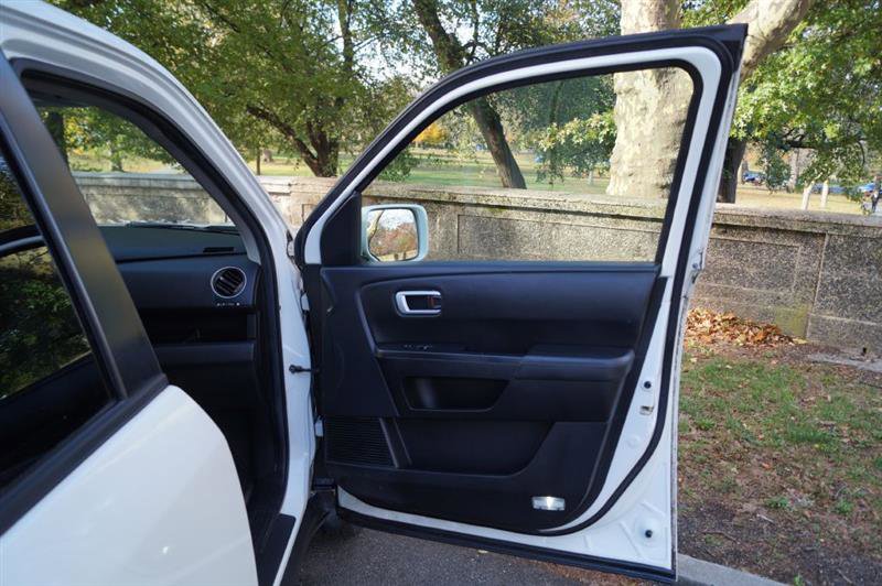 Used 2014 Honda Pilot Touring image 24