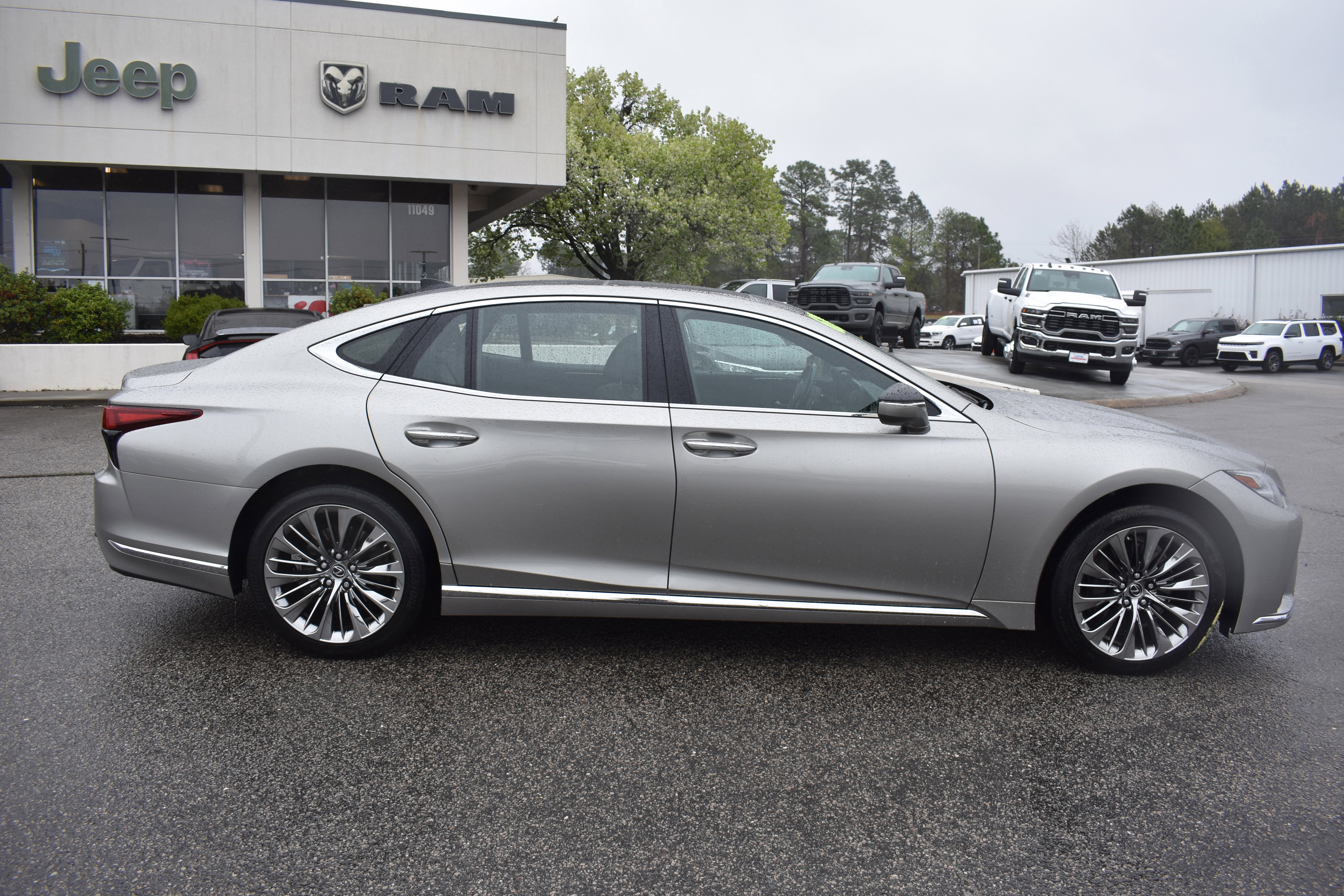 Used 2022 Lexus LS 500 AWD w/ Interior Upgrade Package image 10